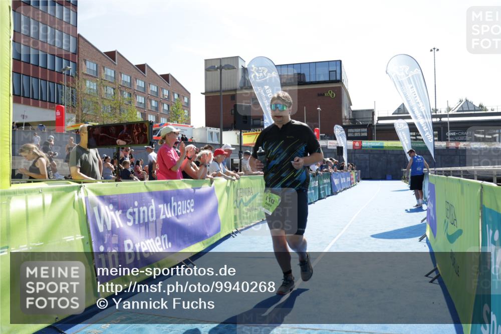 09.08.2026 - GEWOBA Citytriathlon Bremen Yannick Fuchs http://msf.ph/oto/9940268 09.08.2026 15:37:14 Ziel 110 meine-sportfotos.de