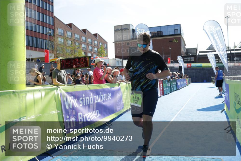 09.08.2026 - GEWOBA Citytriathlon Bremen Yannick Fuchs http://msf.ph/oto/9940273 09.08.2026 15:37:14 Ziel 110 meine-sportfotos.de