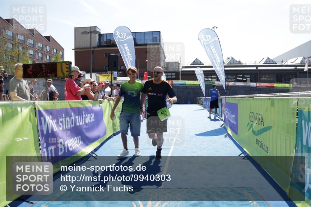 09.08.2026 - GEWOBA Citytriathlon Bremen Yannick Fuchs http://msf.ph/oto/9940303 09.08.2026 15:37:30 Ziel 421 meine-sportfotos.de