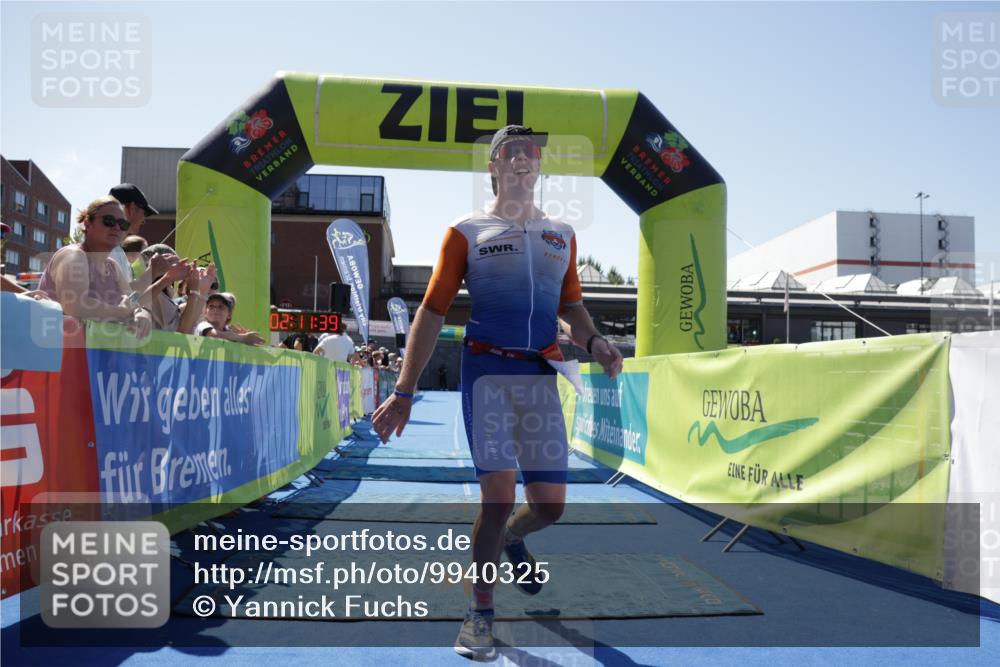 09.08.2026 - GEWOBA Citytriathlon Bremen Yannick Fuchs http://msf.ph/oto/9940325 09.08.2026 13:38:02 Ziel 650 meine-sportfotos.de