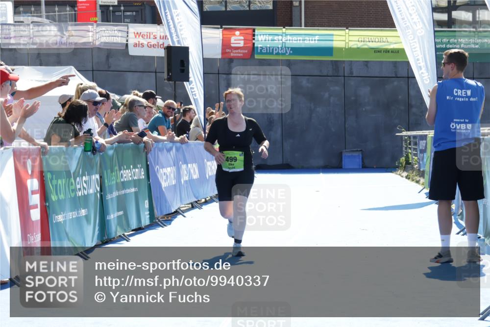 09.08.2026 - GEWOBA Citytriathlon Bremen Yannick Fuchs http://msf.ph/oto/9940337 09.08.2026 15:37:58 Ziel 387, 499 meine-sportfotos.de