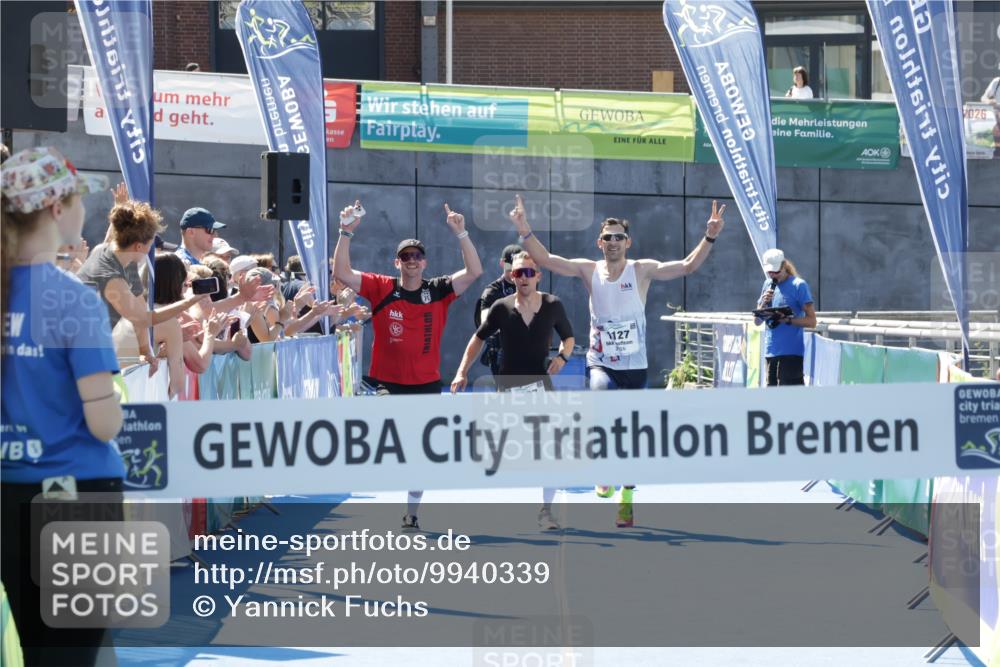 09.08.2026 - GEWOBA Citytriathlon Bremen Yannick Fuchs http://msf.ph/oto/9940339 09.08.2026 13:39:29 Ziel 1127 meine-sportfotos.de