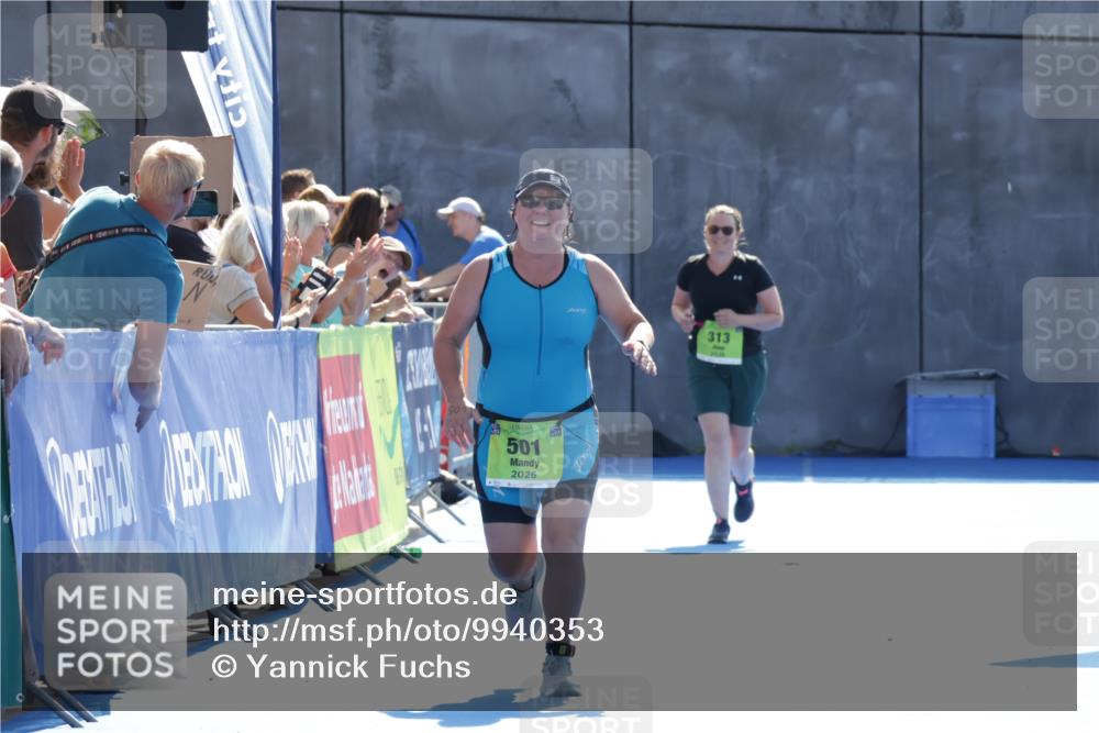 09.08.2026 - GEWOBA Citytriathlon Bremen Yannick Fuchs http://msf.ph/oto/9940353 09.08.2026 15:38:24 Ziel  meine-sportfotos.de