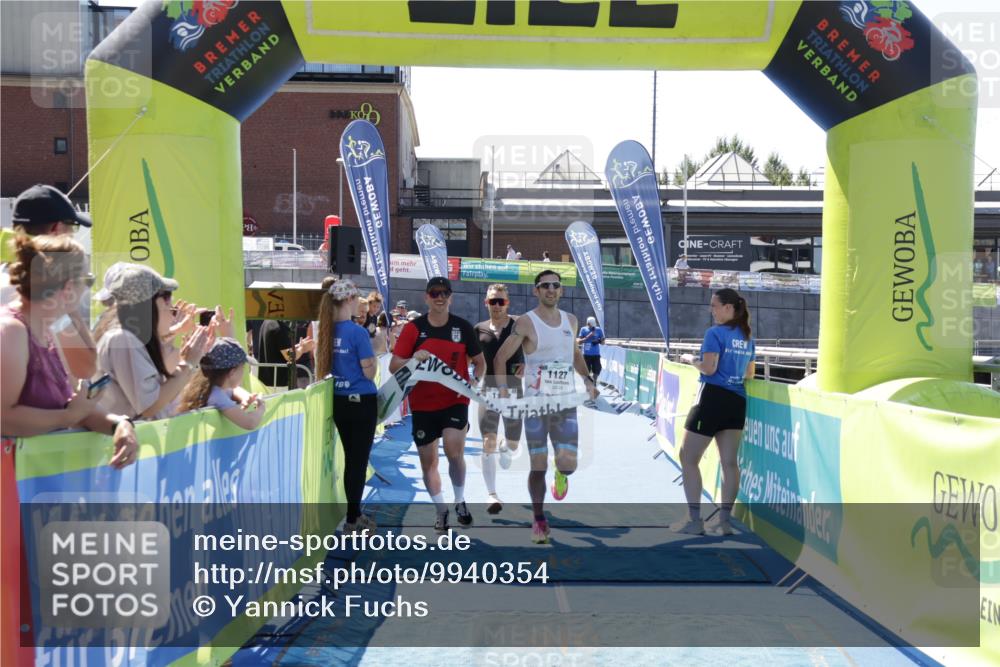 09.08.2026 - GEWOBA Citytriathlon Bremen Yannick Fuchs http://msf.ph/oto/9940354 09.08.2026 13:39:32 Ziel 1127 meine-sportfotos.de