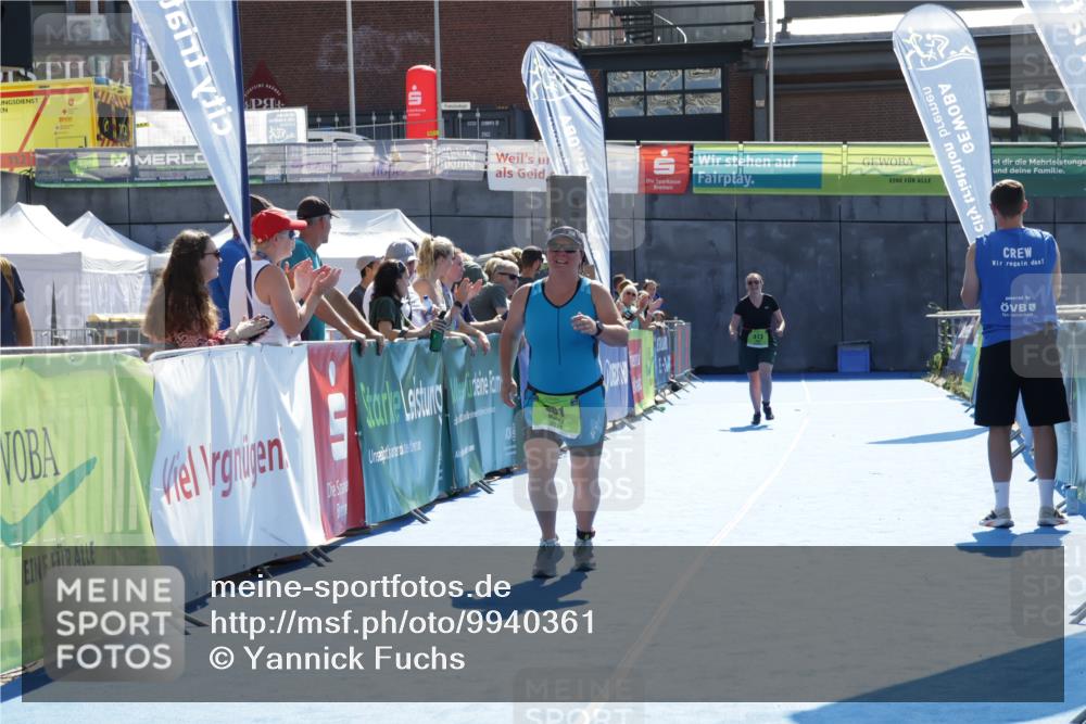 09.08.2026 - GEWOBA Citytriathlon Bremen Yannick Fuchs http://msf.ph/oto/9940361 09.08.2026 15:38:27 Ziel 501 meine-sportfotos.de