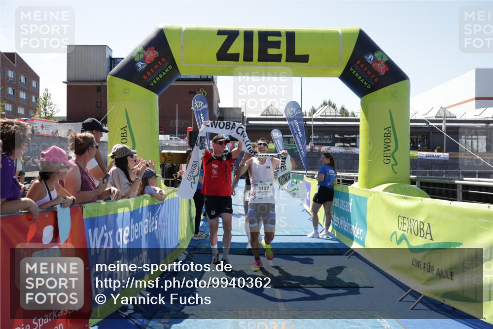 09.08.2026 - GEWOBA Citytriathlon Bremen Yannick Fuchs http://msf.ph/oto/9940362 09.08.2026 13:39:33 Ziel 1127 meine-sportfotos.de