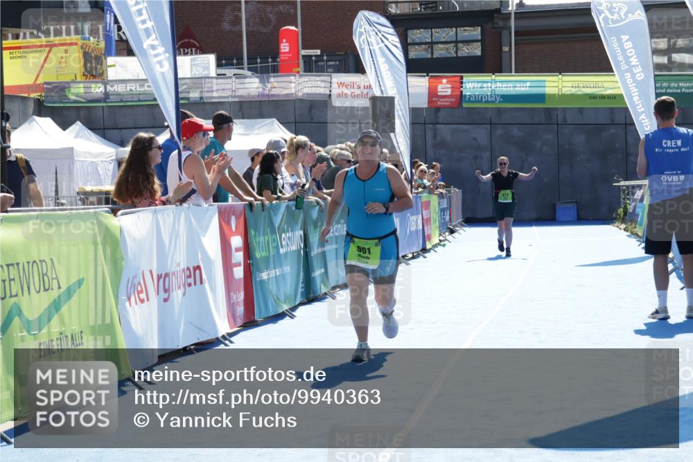 09.08.2026 - GEWOBA Citytriathlon Bremen Yannick Fuchs http://msf.ph/oto/9940363 09.08.2026 15:38:27 Ziel 501 meine-sportfotos.de