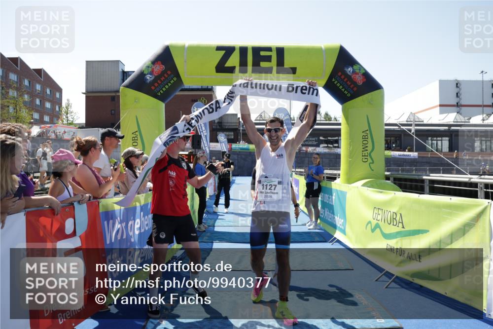 09.08.2026 - GEWOBA Citytriathlon Bremen Yannick Fuchs http://msf.ph/oto/9940377 09.08.2026 13:39:34 Ziel 1127 meine-sportfotos.de
