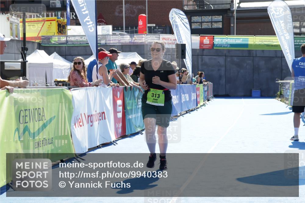 09.08.2026 - GEWOBA Citytriathlon Bremen Yannick Fuchs http://msf.ph/oto/9940383 09.08.2026 15:38:35 Ziel 313, 501 meine-sportfotos.de