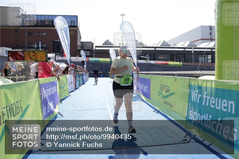 09.08.2026 - GEWOBA Citytriathlon Bremen Yannick Fuchs http://msf.ph/oto/9940435 09.08.2026 15:39:08 Ziel 230 meine-sportfotos.de