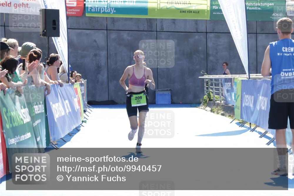 09.08.2026 - GEWOBA Citytriathlon Bremen Yannick Fuchs http://msf.ph/oto/9940457 09.08.2026 15:39:26 Ziel 209 meine-sportfotos.de
