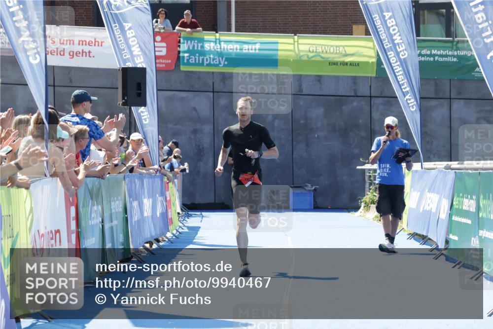 09.08.2026 - GEWOBA Citytriathlon Bremen Yannick Fuchs http://msf.ph/oto/9940467 09.08.2026 13:40:55 Ziel 803 meine-sportfotos.de