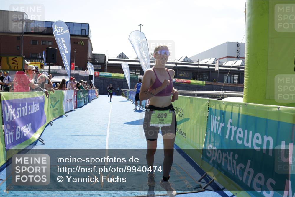 09.08.2026 - GEWOBA Citytriathlon Bremen Yannick Fuchs http://msf.ph/oto/9940474 09.08.2026 15:39:30 Ziel 209 meine-sportfotos.de