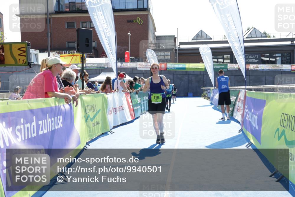 09.08.2026 - GEWOBA Citytriathlon Bremen Yannick Fuchs http://msf.ph/oto/9940501 09.08.2026 15:39:43 Ziel 318 meine-sportfotos.de