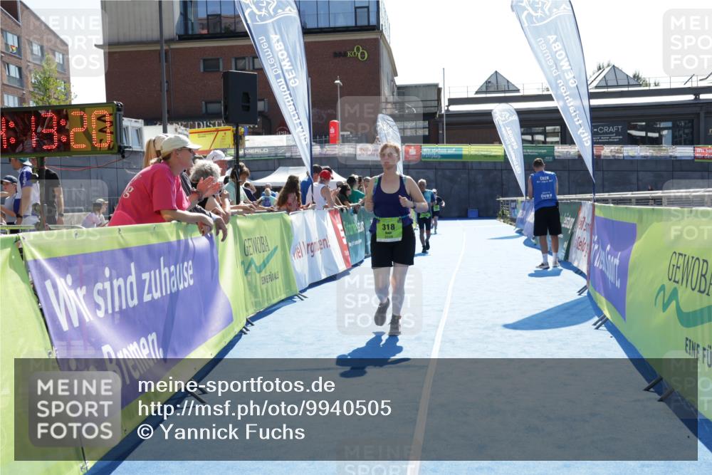 09.08.2026 - GEWOBA Citytriathlon Bremen Yannick Fuchs http://msf.ph/oto/9940505 09.08.2026 15:39:43 Ziel 318 meine-sportfotos.de