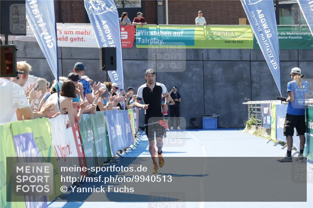 09.08.2026 - GEWOBA Citytriathlon Bremen Yannick Fuchs http://msf.ph/oto/9940513 09.08.2026 13:41:30 Ziel 579 meine-sportfotos.de