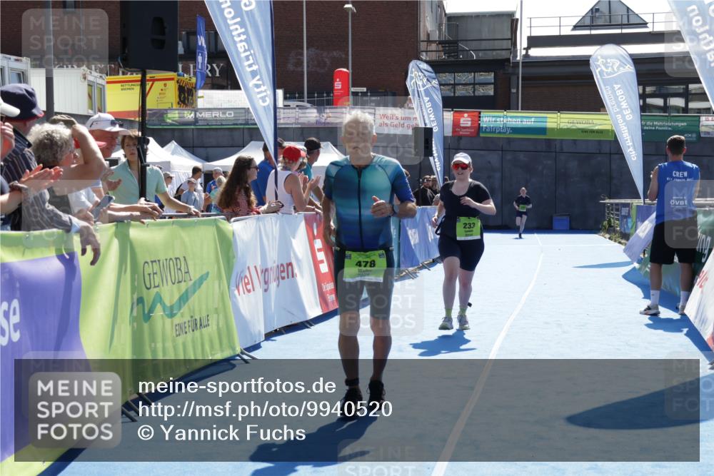 09.08.2026 - GEWOBA Citytriathlon Bremen Yannick Fuchs http://msf.ph/oto/9940520 09.08.2026 15:39:48 Ziel 233, 318, 478 meine-sportfotos.de