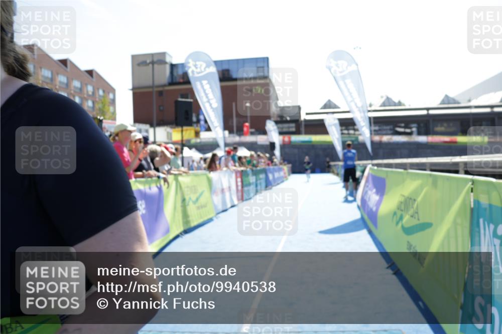 09.08.2026 - GEWOBA Citytriathlon Bremen Yannick Fuchs http://msf.ph/oto/9940538 09.08.2026 15:39:52 Ziel 233, 478 meine-sportfotos.de