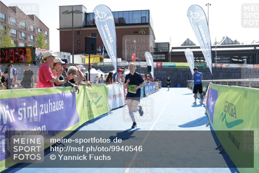 09.08.2026 - GEWOBA Citytriathlon Bremen Yannick Fuchs http://msf.ph/oto/9940546 09.08.2026 15:39:56 Ziel 219, 233, 478 meine-sportfotos.de