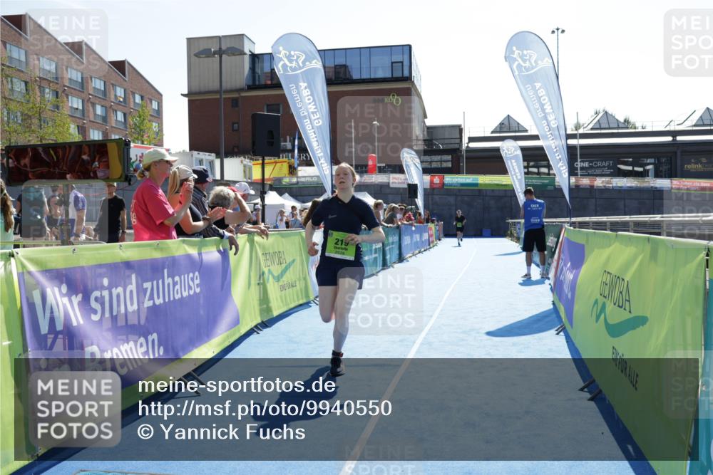 09.08.2026 - GEWOBA Citytriathlon Bremen Yannick Fuchs http://msf.ph/oto/9940550 09.08.2026 15:39:57 Ziel 219 meine-sportfotos.de
