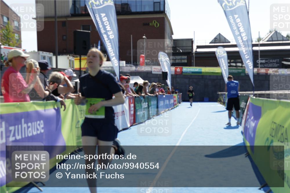 09.08.2026 - GEWOBA Citytriathlon Bremen Yannick Fuchs http://msf.ph/oto/9940554 09.08.2026 15:39:57 Ziel 219 meine-sportfotos.de