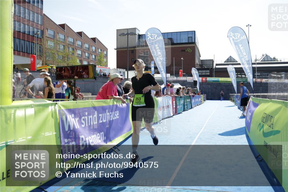 09.08.2026 - GEWOBA Citytriathlon Bremen Yannick Fuchs http://msf.ph/oto/9940575 09.08.2026 15:40:05 Ziel 253 meine-sportfotos.de