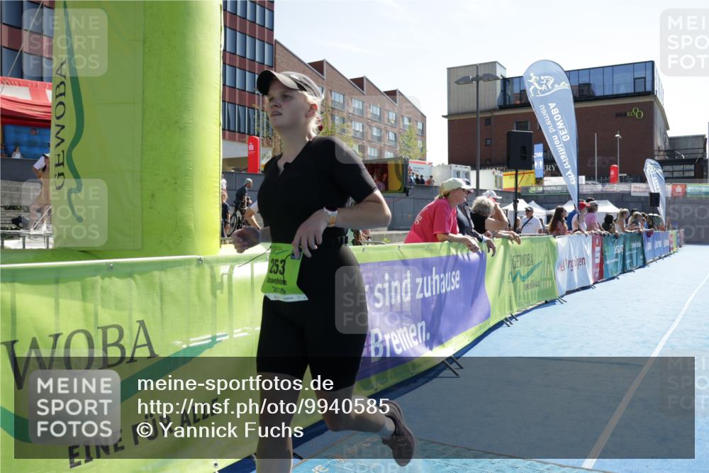 09.08.2026 - GEWOBA Citytriathlon Bremen Yannick Fuchs http://msf.ph/oto/9940585 09.08.2026 15:40:06 Ziel 253 meine-sportfotos.de