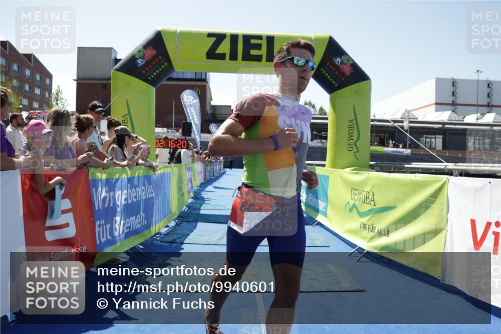09.08.2026 - GEWOBA Citytriathlon Bremen Yannick Fuchs http://msf.ph/oto/9940601 09.08.2026 13:42:43 Ziel 604 meine-sportfotos.de