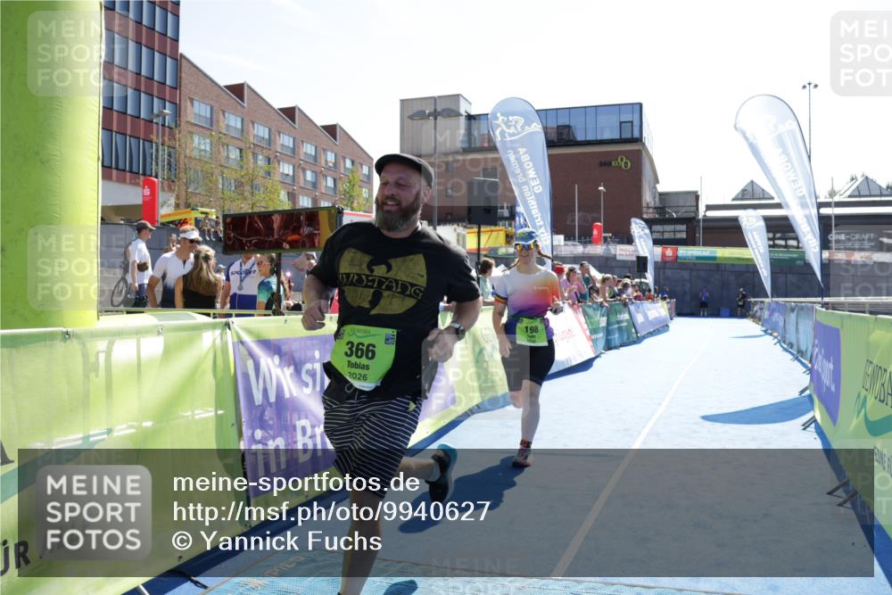 09.08.2026 - GEWOBA Citytriathlon Bremen Yannick Fuchs http://msf.ph/oto/9940627 09.08.2026 15:40:50 Ziel 198, 366 meine-sportfotos.de