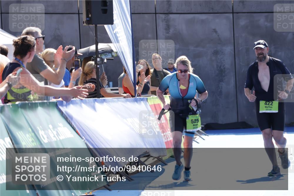 09.08.2026 - GEWOBA Citytriathlon Bremen Yannick Fuchs http://msf.ph/oto/9940646 09.08.2026 15:40:59 Ziel  meine-sportfotos.de
