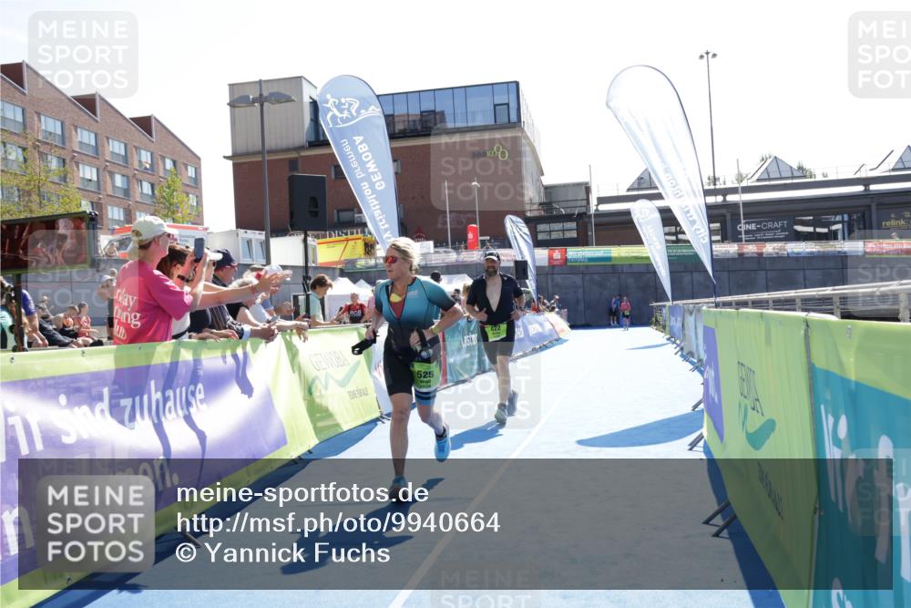 09.08.2026 - GEWOBA Citytriathlon Bremen Yannick Fuchs http://msf.ph/oto/9940664 09.08.2026 15:41:04 Ziel 422, 525 meine-sportfotos.de