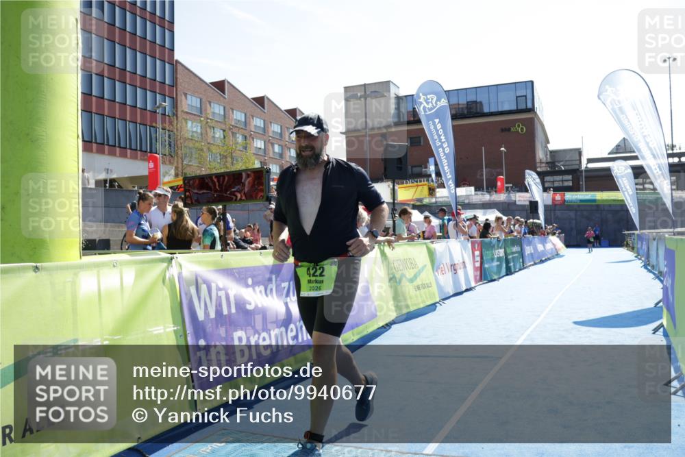 09.08.2026 - GEWOBA Citytriathlon Bremen Yannick Fuchs http://msf.ph/oto/9940677 09.08.2026 15:41:06 Ziel 422, 525 meine-sportfotos.de