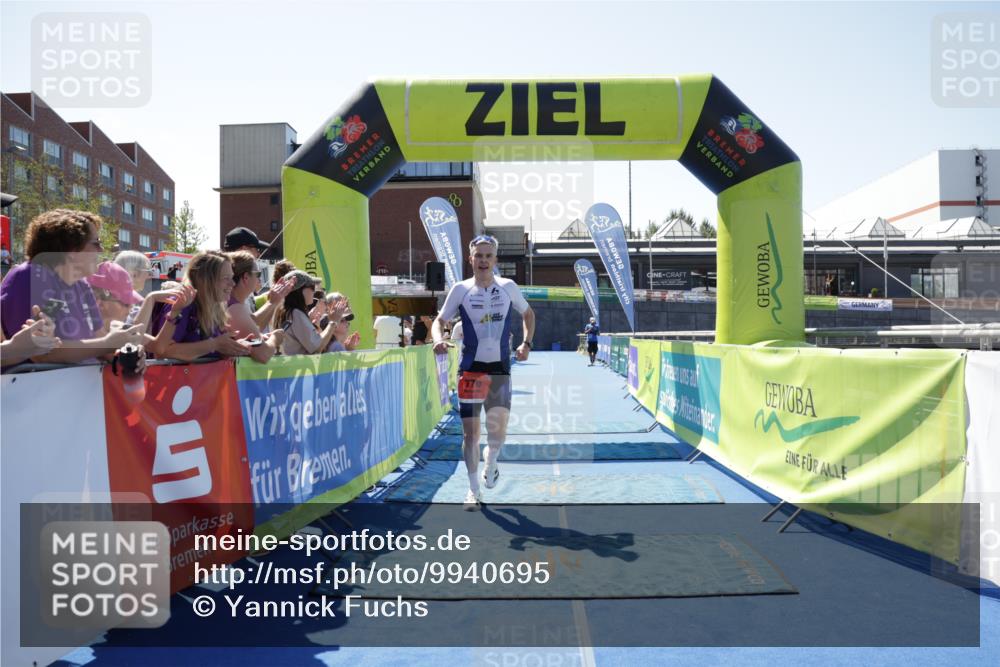 09.08.2026 - GEWOBA Citytriathlon Bremen Yannick Fuchs http://msf.ph/oto/9940695 09.08.2026 13:43:55 Ziel 770 meine-sportfotos.de