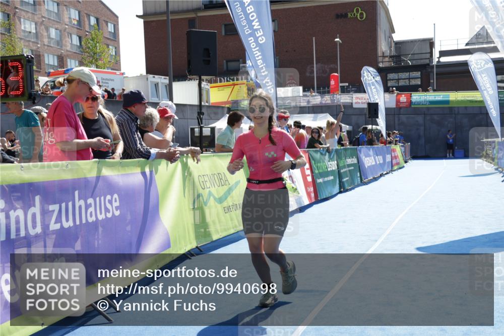 09.08.2026 - GEWOBA Citytriathlon Bremen Yannick Fuchs http://msf.ph/oto/9940698 09.08.2026 15:41:16 Ziel 267 meine-sportfotos.de