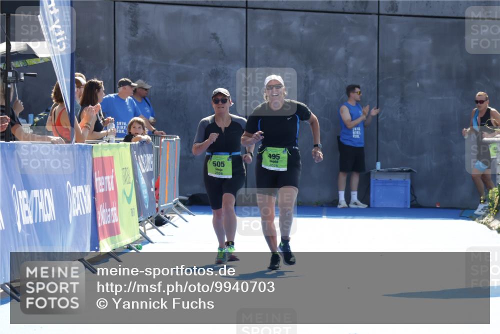 09.08.2026 - GEWOBA Citytriathlon Bremen Yannick Fuchs http://msf.ph/oto/9940703 09.08.2026 15:41:25 Ziel  meine-sportfotos.de