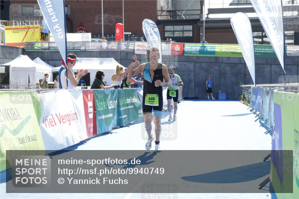 09.08.2026 - GEWOBA Citytriathlon Bremen Yannick Fuchs http://msf.ph/oto/9940749 09.08.2026 15:41:38 Ziel 446, 495 meine-sportfotos.de
