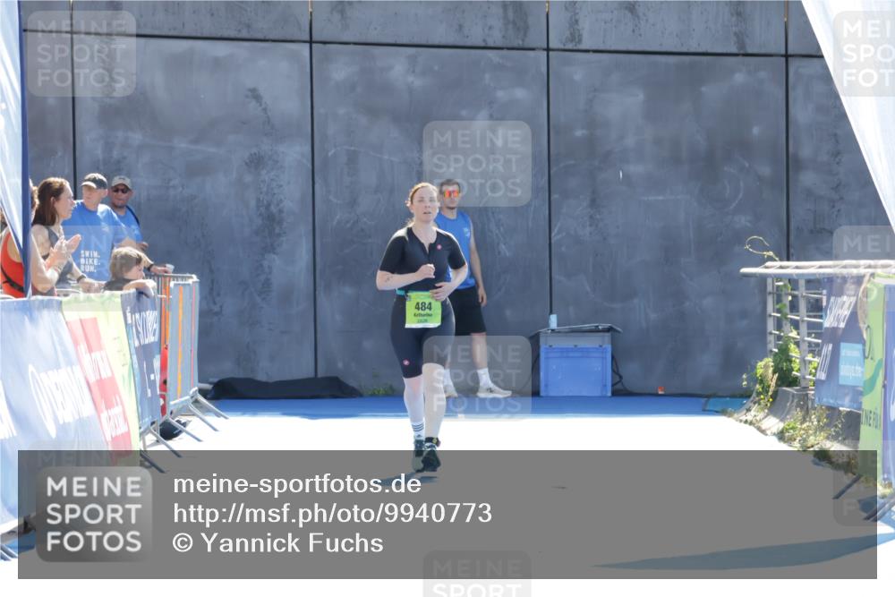 09.08.2026 - GEWOBA Citytriathlon Bremen Yannick Fuchs http://msf.ph/oto/9940773 09.08.2026 15:41:51 Ziel  meine-sportfotos.de