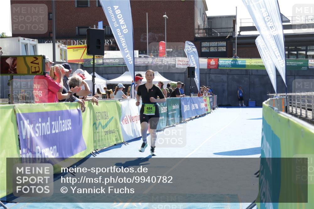 09.08.2026 - GEWOBA Citytriathlon Bremen Yannick Fuchs http://msf.ph/oto/9940782 09.08.2026 15:42:00 Ziel 484 meine-sportfotos.de