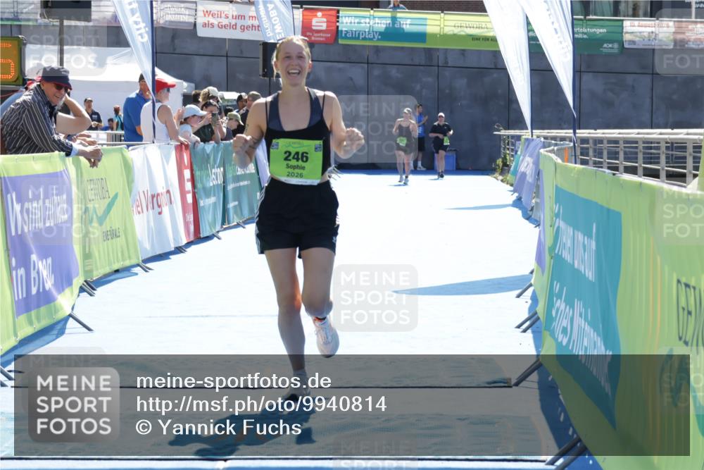 09.08.2026 - GEWOBA Citytriathlon Bremen Yannick Fuchs http://msf.ph/oto/9940814 09.08.2026 15:42:39 Ziel 246 meine-sportfotos.de