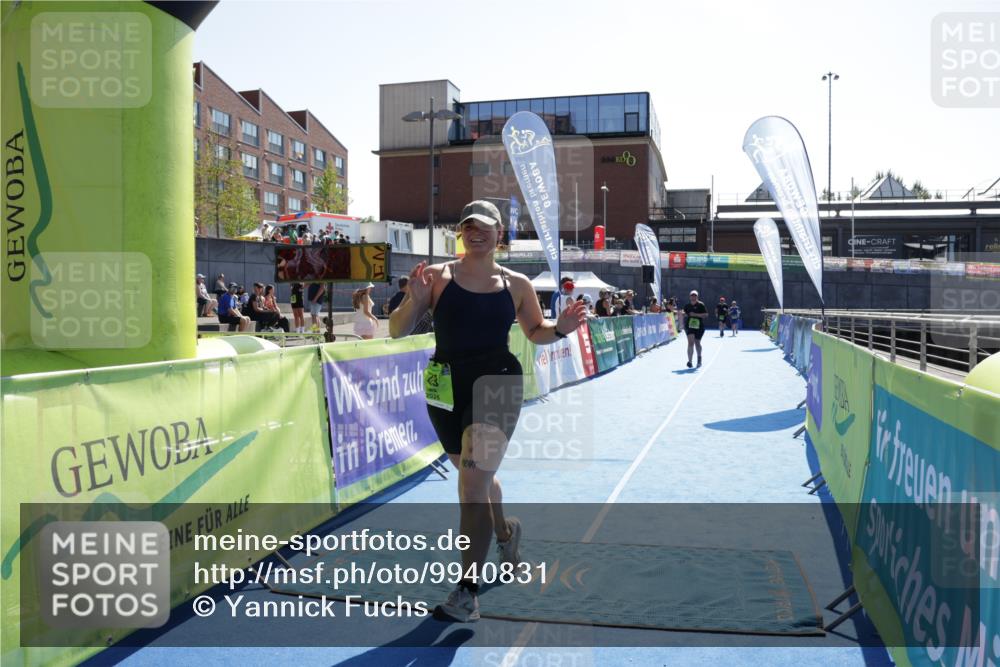 09.08.2026 - GEWOBA Citytriathlon Bremen Yannick Fuchs http://msf.ph/oto/9940831 09.08.2026 15:42:51 Ziel 223 meine-sportfotos.de