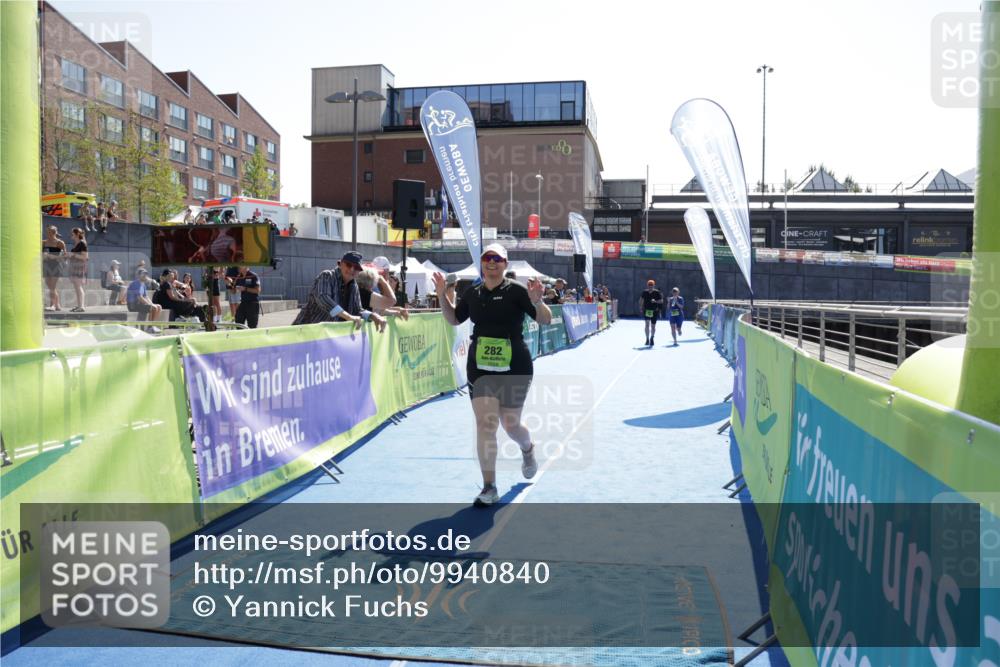 09.08.2026 - GEWOBA Citytriathlon Bremen Yannick Fuchs http://msf.ph/oto/9940840 09.08.2026 15:42:56 Ziel 223, 282 meine-sportfotos.de