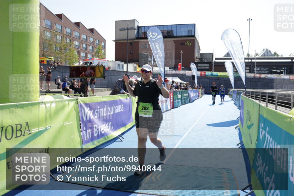 09.08.2026 - GEWOBA Citytriathlon Bremen Yannick Fuchs http://msf.ph/oto/9940844 09.08.2026 15:42:57 Ziel 282 meine-sportfotos.de