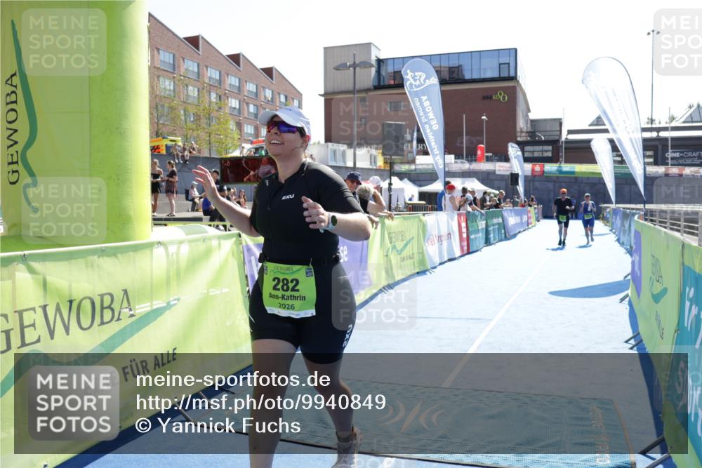 09.08.2026 - GEWOBA Citytriathlon Bremen Yannick Fuchs http://msf.ph/oto/9940849 09.08.2026 15:42:58 Ziel 282, 459 meine-sportfotos.de