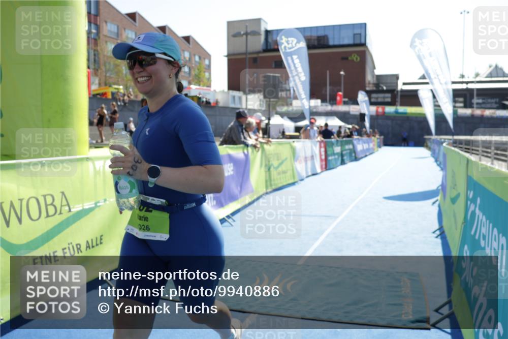 09.08.2026 - GEWOBA Citytriathlon Bremen Yannick Fuchs http://msf.ph/oto/9940886 09.08.2026 15:43:04 Ziel 459 meine-sportfotos.de