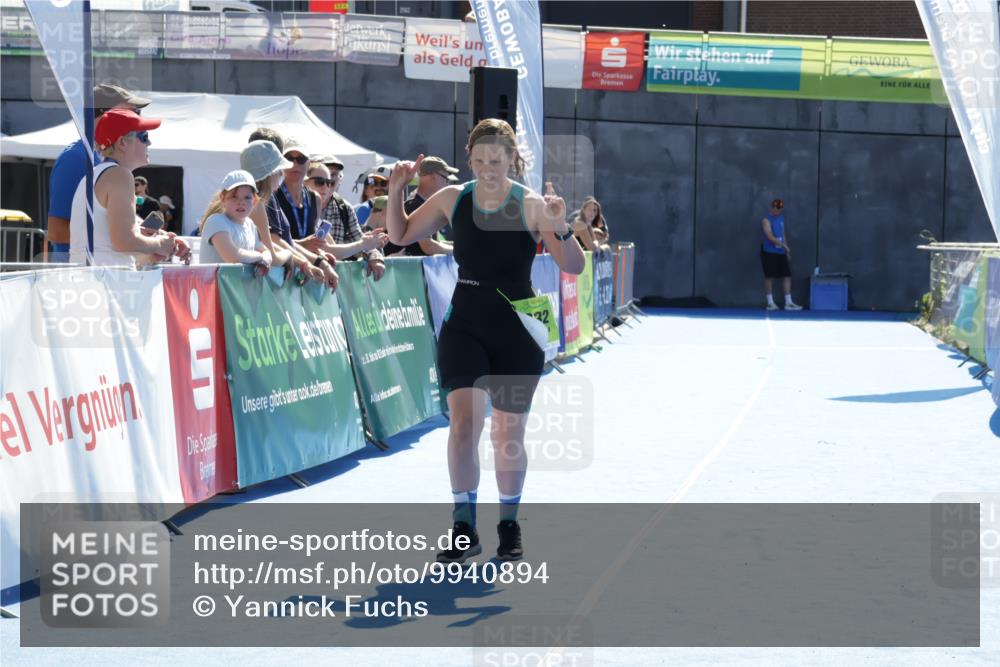 09.08.2026 - GEWOBA Citytriathlon Bremen Yannick Fuchs http://msf.ph/oto/9940894 09.08.2026 15:43:35 Ziel 332 meine-sportfotos.de