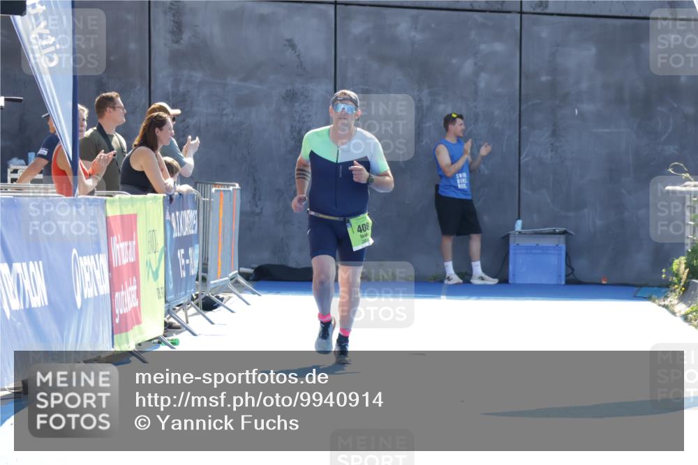 09.08.2026 - GEWOBA Citytriathlon Bremen Yannick Fuchs http://msf.ph/oto/9940914 09.08.2026 15:43:47 Ziel  meine-sportfotos.de
