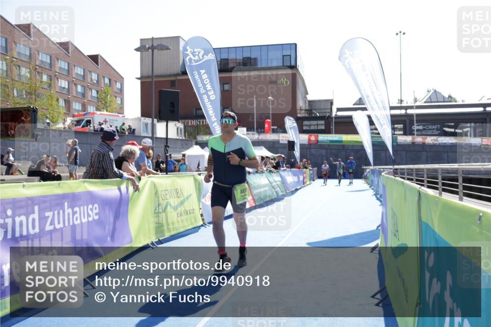 09.08.2026 - GEWOBA Citytriathlon Bremen Yannick Fuchs http://msf.ph/oto/9940918 09.08.2026 15:43:54 Ziel 408 meine-sportfotos.de