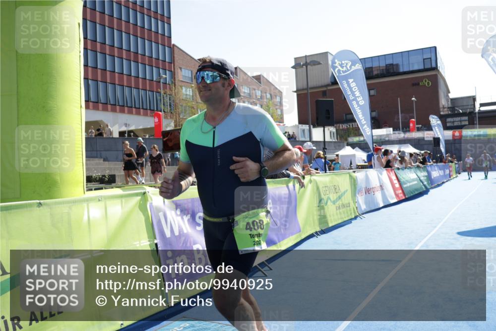 09.08.2026 - GEWOBA Citytriathlon Bremen Yannick Fuchs http://msf.ph/oto/9940925 09.08.2026 15:43:55 Ziel 408 meine-sportfotos.de