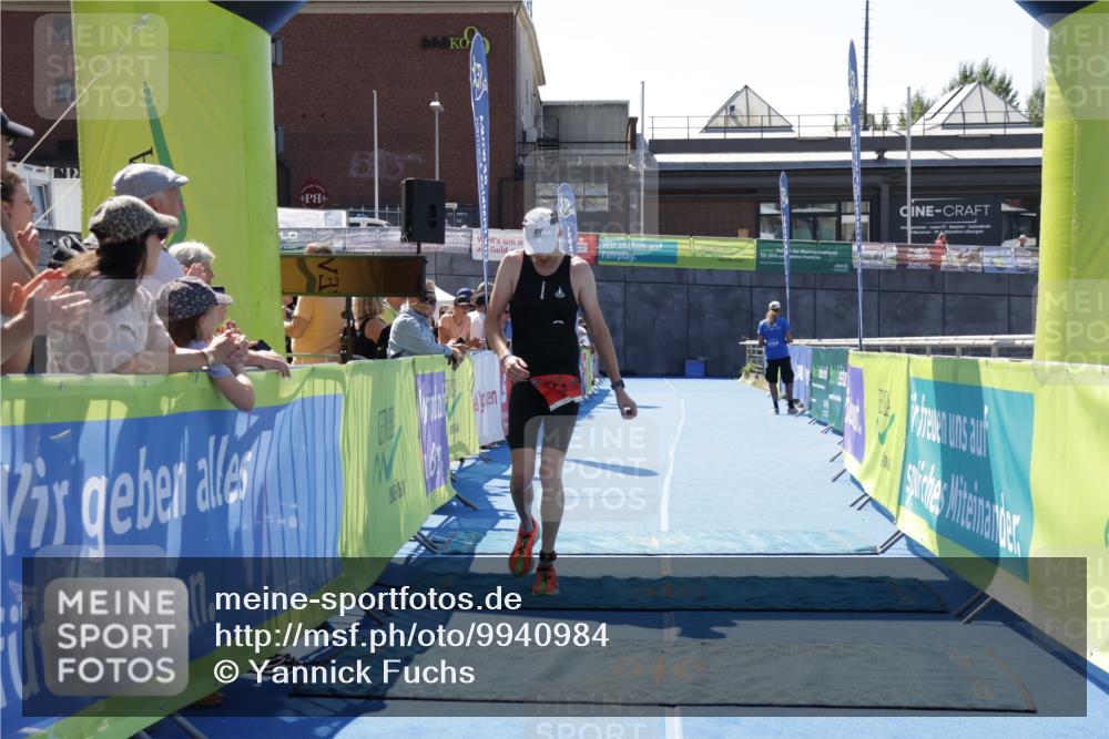 09.08.2026 - GEWOBA Citytriathlon Bremen Yannick Fuchs http://msf.ph/oto/9940984 09.08.2026 13:49:31 Ziel 774 meine-sportfotos.de