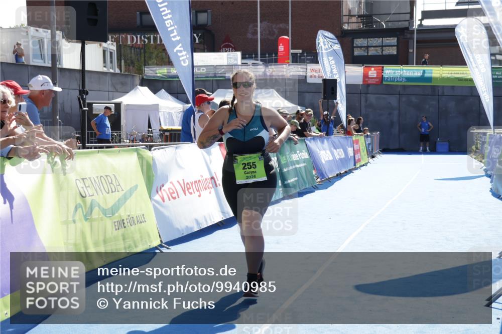 09.08.2026 - GEWOBA Citytriathlon Bremen Yannick Fuchs http://msf.ph/oto/9940985 09.08.2026 15:44:11 Ziel 255, 445, 469, 512 meine-sportfotos.de